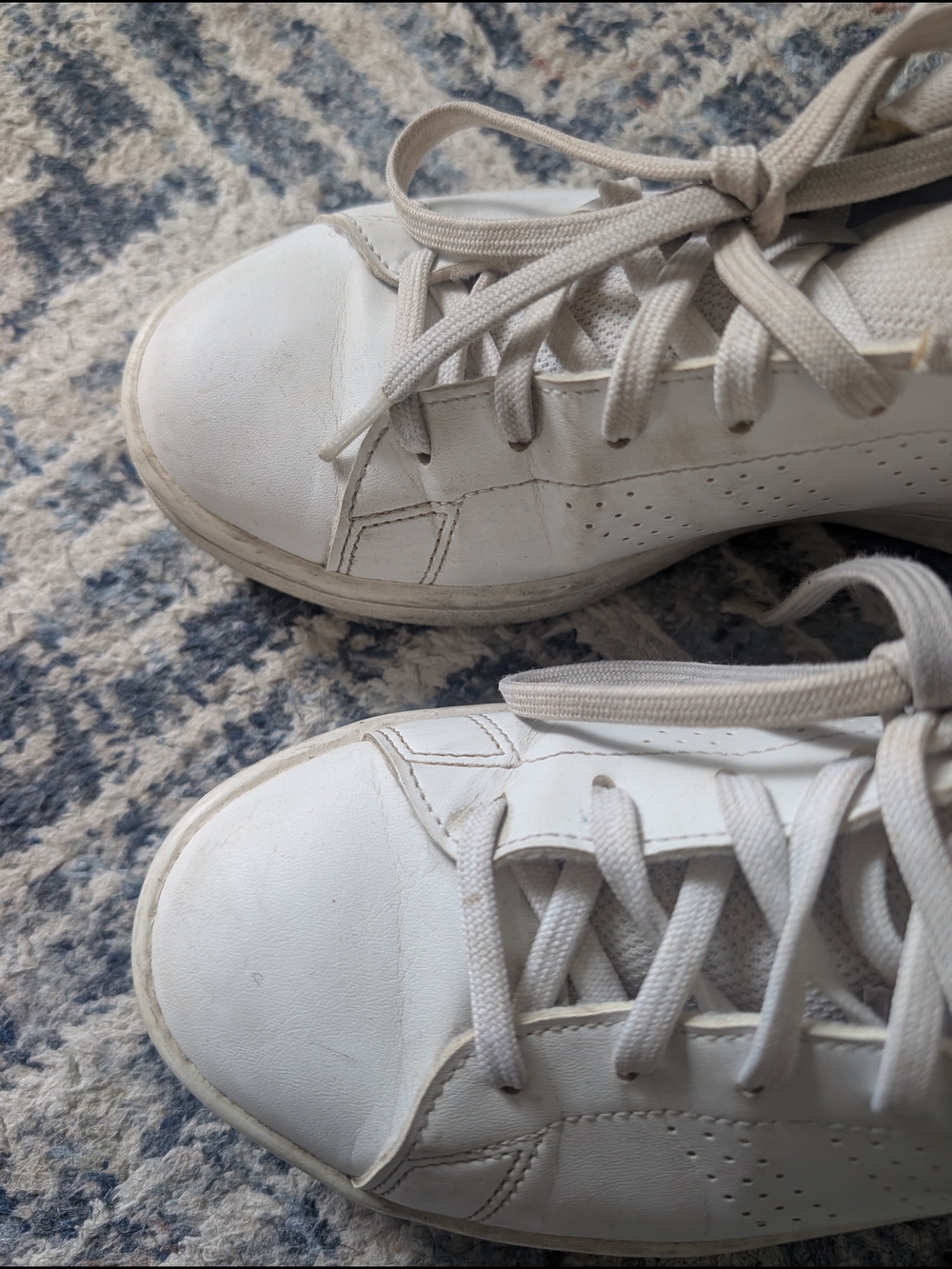White Low-Top Adidas Sneakers - Picture 4 of 9